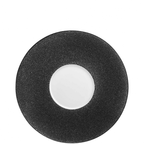 Schwarzer Teller mit weißem Innenbereich, minimalistisch gestaltet, von oben betrachtet. Fürstenberg Porzellan. Schwarzer Teller mit weißem Innenbereich, minimalistisch gestaltet, von oben betrachtet. Fürstenberg Porzellan.