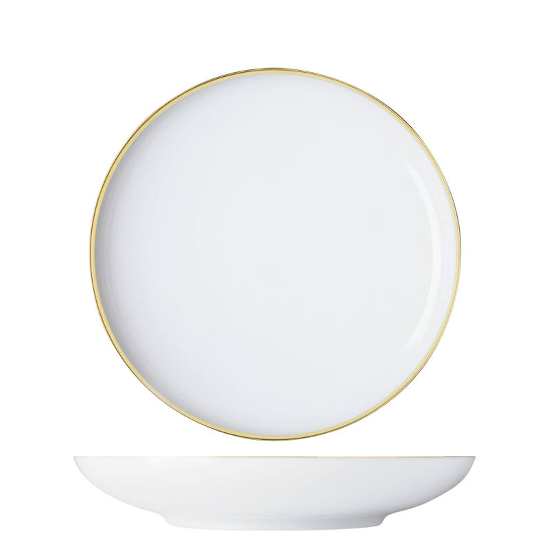 img1_tf2007265703_pastateller Weißer Porzellanteller mit goldener Umrandung, stehend, vor schwarzem Hintergrund. Fürstenberg Porzellan.
