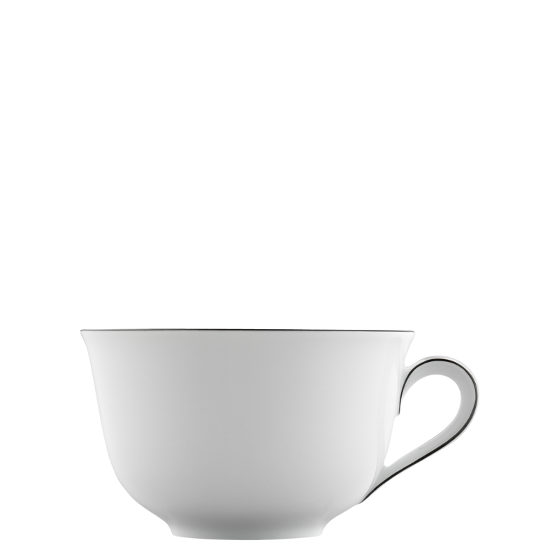 img1_OB639185003 Weiße Teetasse mit Henkel steht auf schwarzem Hintergrund. Fürstenberg Porzellan.