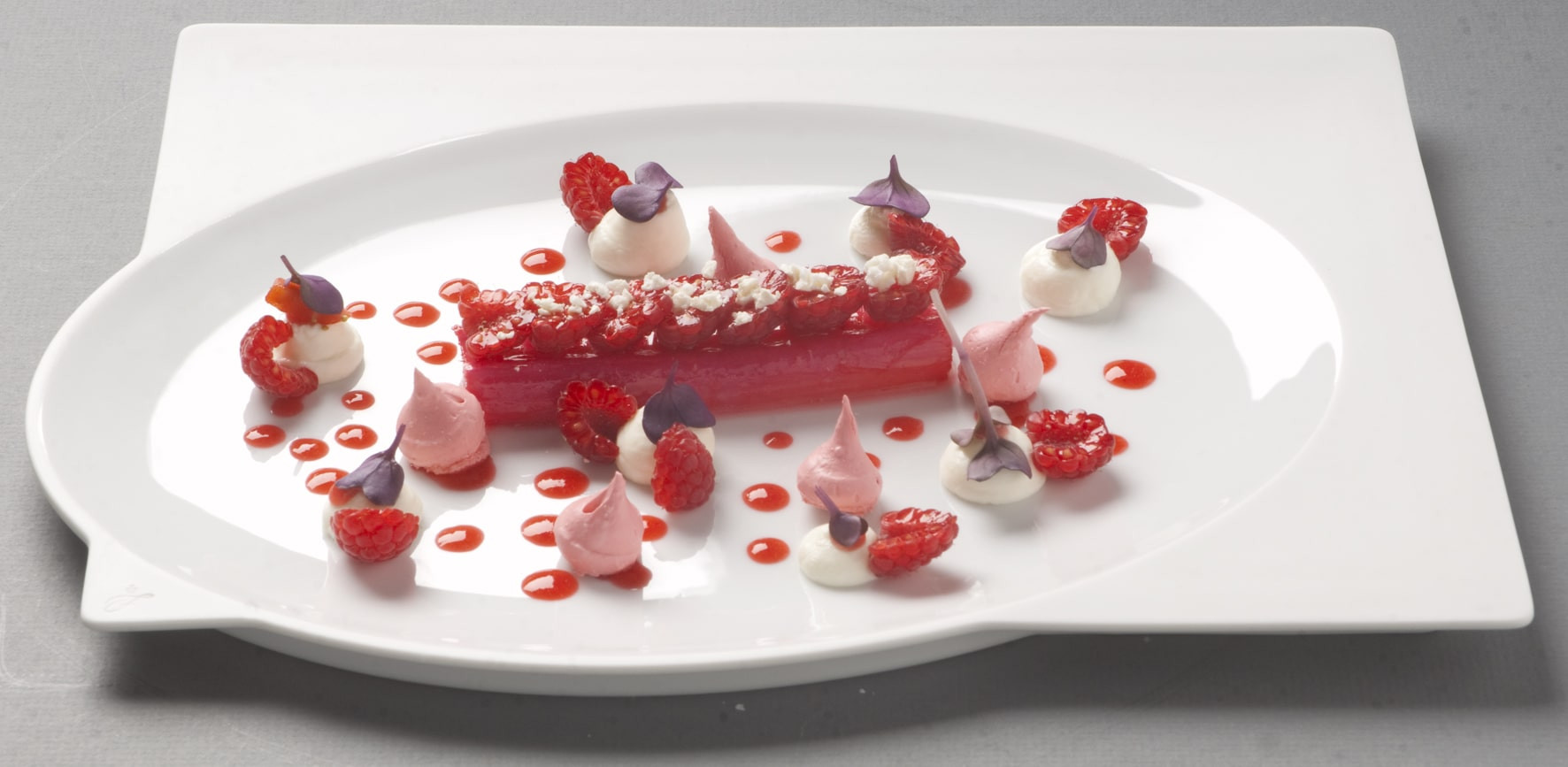 BRAISED RHUBARB WITH RASPBERRIES AND MERINGUES BRAISED RHUBARB WITH RASPBERRIES AND MERINGUES