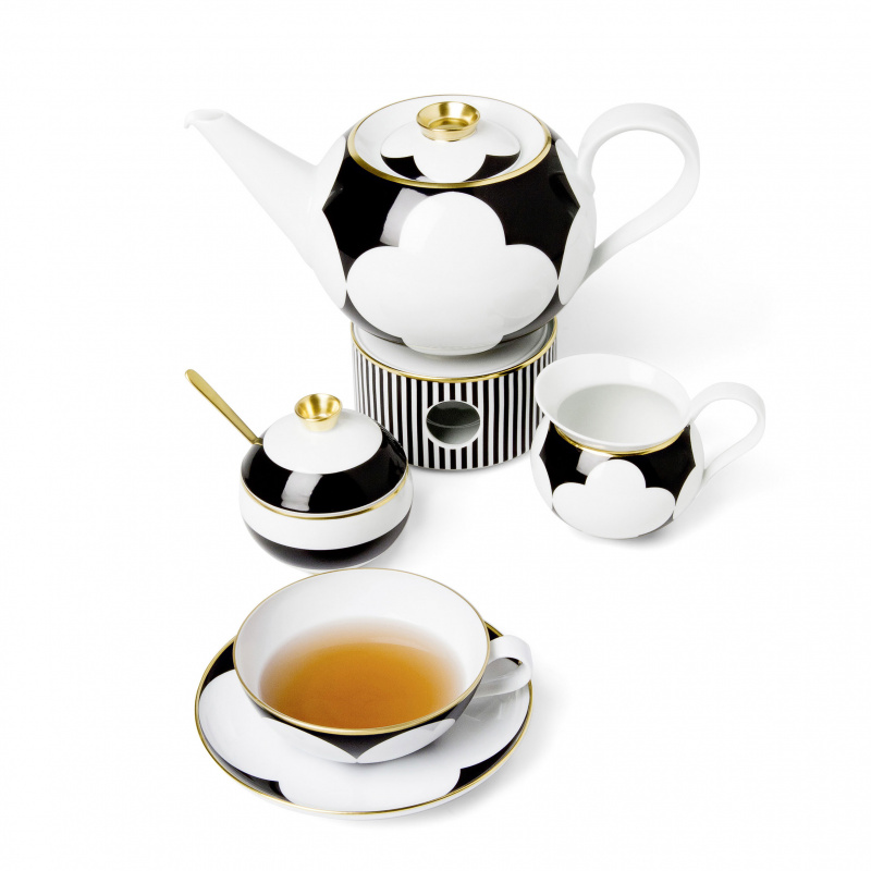 Teeservice mit schwarzem, weißem Wolkenmuster, bestehend aus Teekanne, Tasse, Zucker, Sahne. Fürstenberg Porzellan.