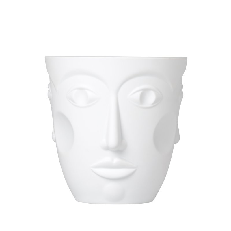 img1_ck1857251001_sektkuehler_faces__mattsatiniert Weiße Vase mit stilisiertem Gesicht, neutraler Ausdruck, ohne weitere Verzierung. Fürstenberg Porzellan.