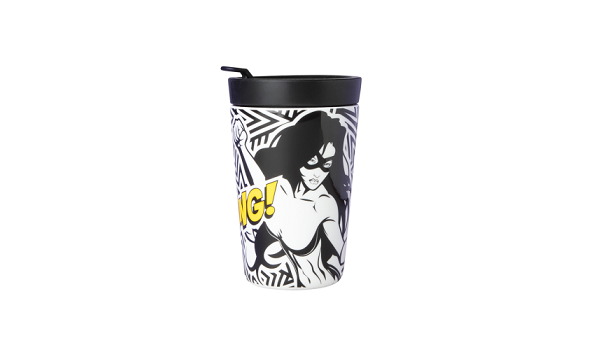 To-go-Becher aus Porzellan mit Comicmotiv in Schwarz-Weiß und gelbem Schriftzug