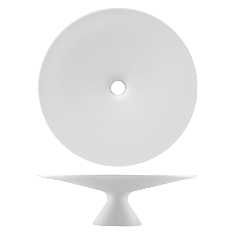 img1_cp2016__weiss_tableau Weiße Porzellanschale mit elegantem, trichterförmigem Fuß, stehende Darstellung. Fürstenberg Porzellan.