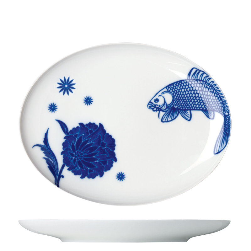 img1_ov2007315704_teller_oval Ovaler weißer Porzellanteller mit blauem Karpfen- und Blumenmotiv. Fürstenberg Porzellan.