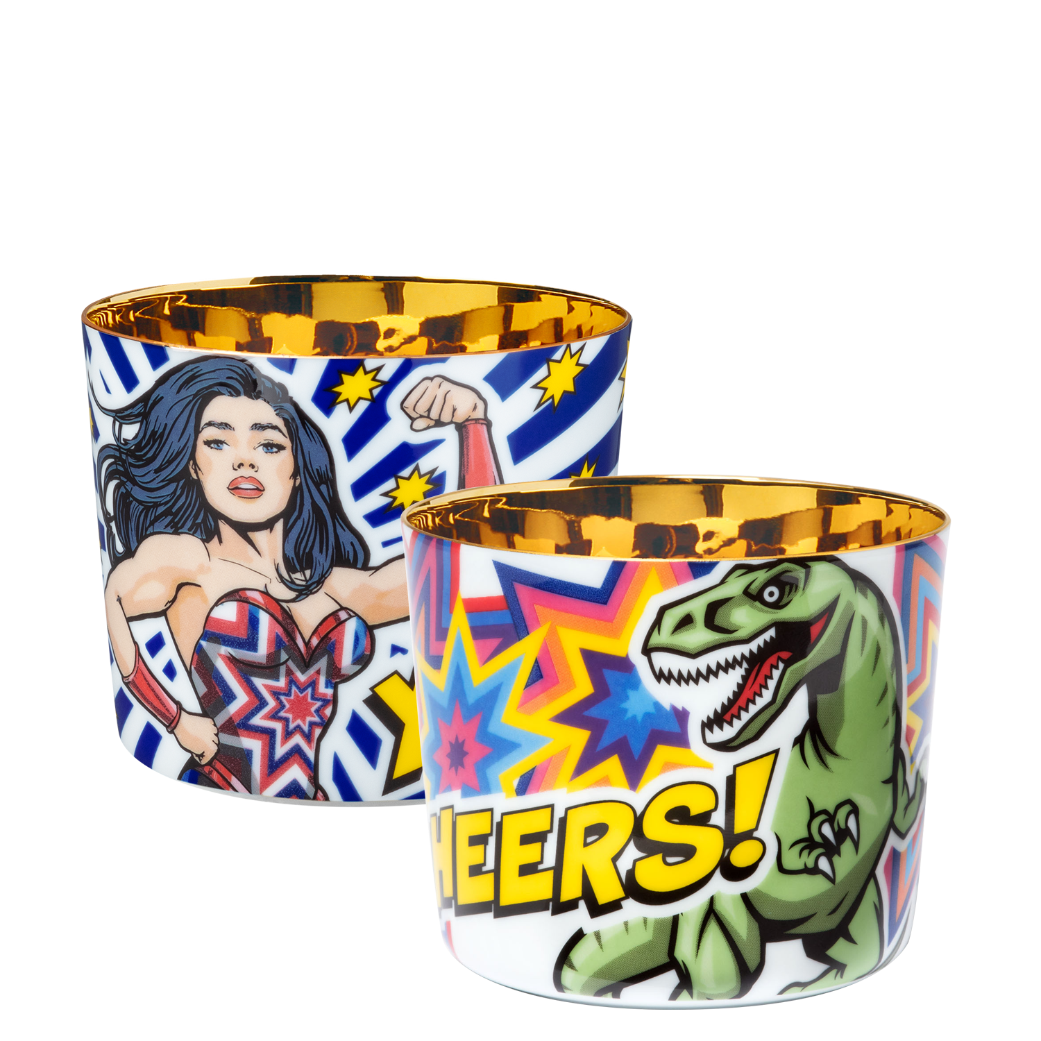 Zwei Becher mit Comicfiguren-Design; einer zeigt "CHEERS!" mit Dinosaurier. Fürstenberg Porzellan. Zwei Becher mit Comicfiguren-Design; einer zeigt "CHEERS!" mit Dinosaurier. Fürstenberg Porzellan.