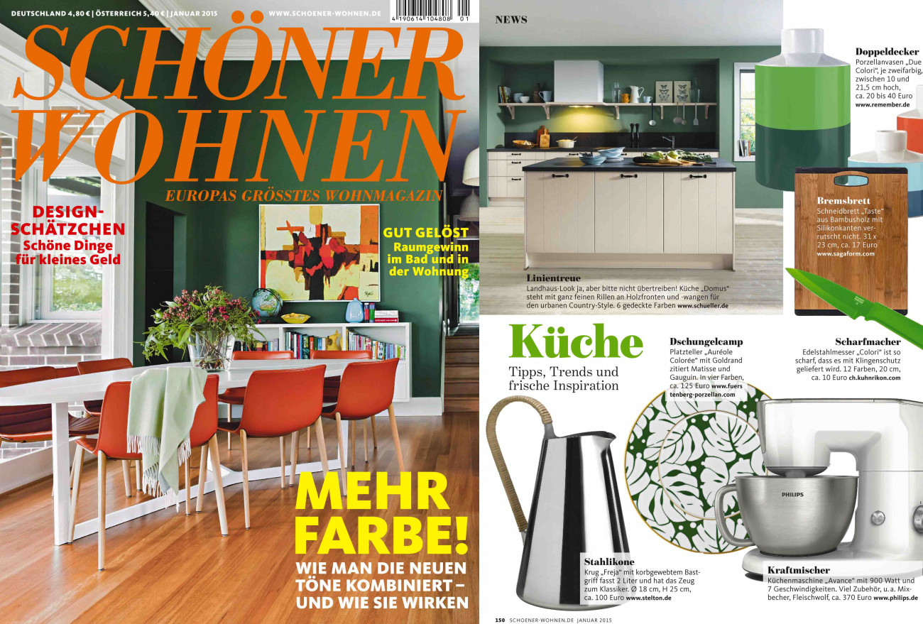 Zeitschriften-Cover mit Esszimmer, orangen Stühlen, Artikeln über Küchentrends und farbige Einrichtung. Fürstenberg Porzellan.