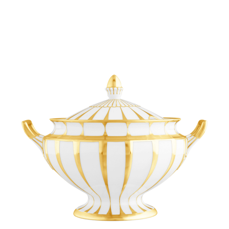 Soup tureen 