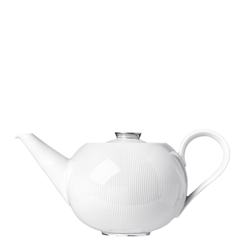 Teapot with tea strainer 