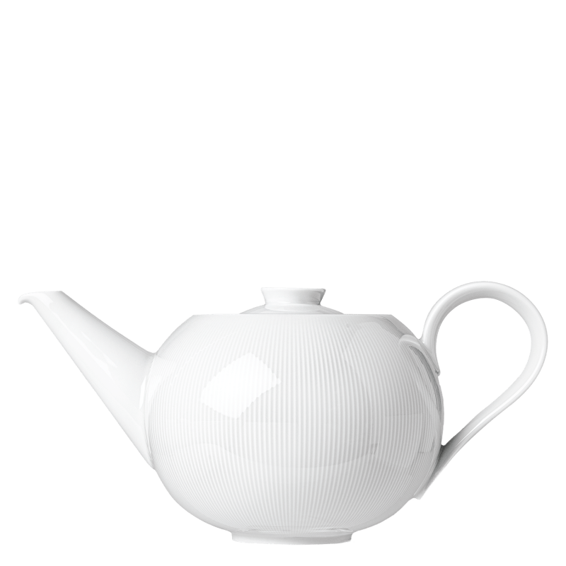 Teapot with tea strainer 