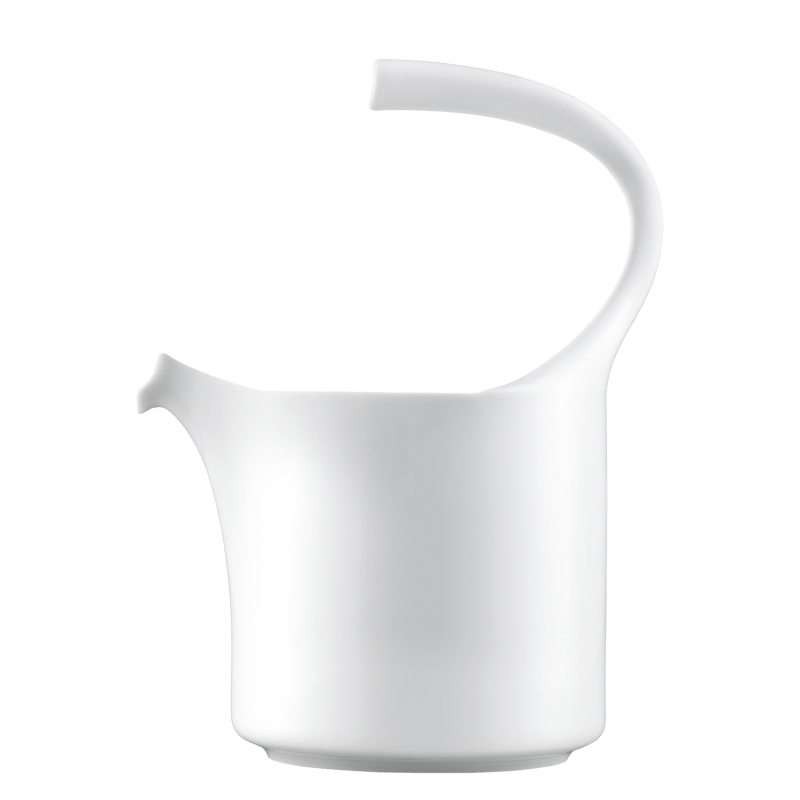 Teapot with tea strainer