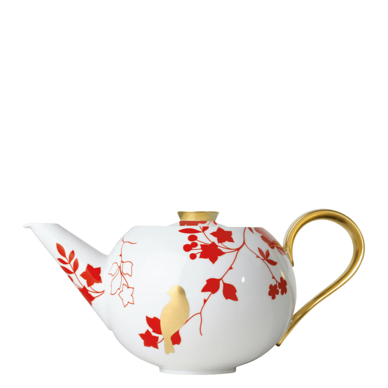 Teapot with tea strainer 