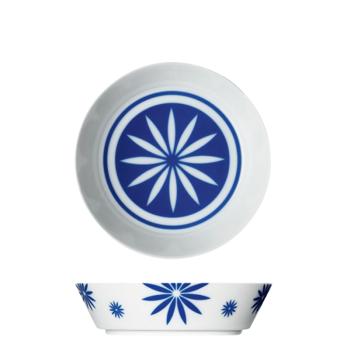 Weiße Porzellanschale mit blauem Sternenmuster, von oben und seitlich gezeigt. Fürstenberg Porzellan.
